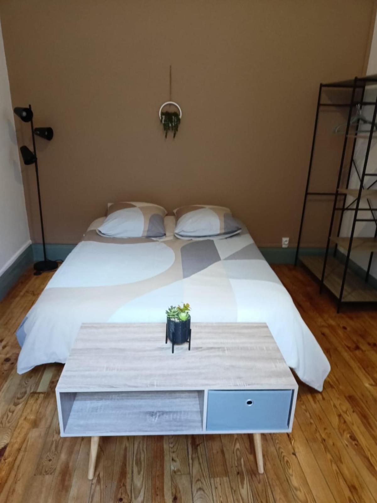 La Terrasse Zen Dacher - Superbe Appartement 30 M2 Tout Equipe Avec Terrasse Coeur Vichy Proche Gare Thermes Cures Exterior photo